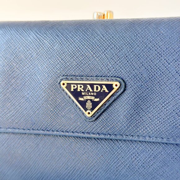 Prada Saffiano Wallet - Picture 2 of 11